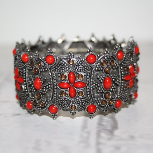 Beautiful Heavy silver and red bracelet 8" - Picture 1 of 3
